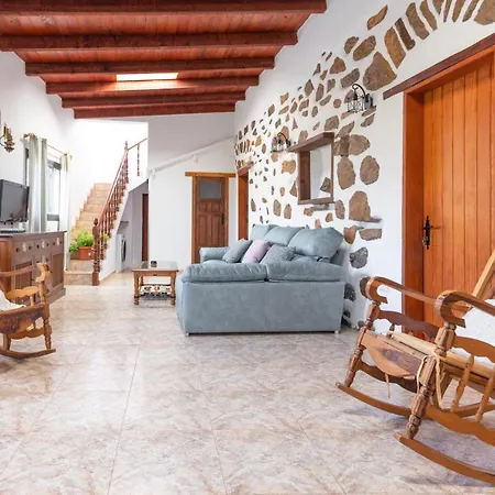 Сasa de vacaciones Epifanio Rural 3br House - Views & Terrace